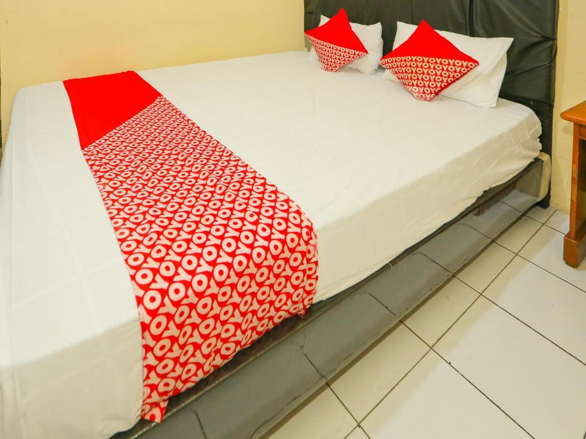 Oyo 93136 Hotel Santo Djaya 2 Богор Экстерьер фото