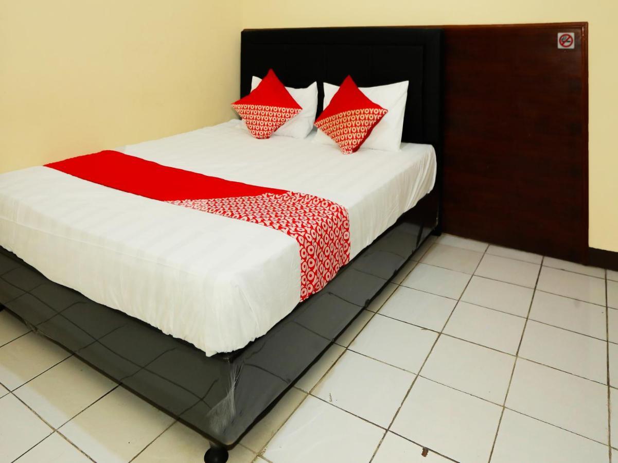 Oyo 93136 Hotel Santo Djaya 2 Богор Экстерьер фото